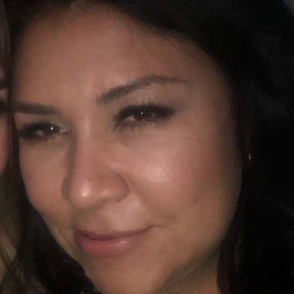 Meet your Posher, Amalia - Picture 1 of 1